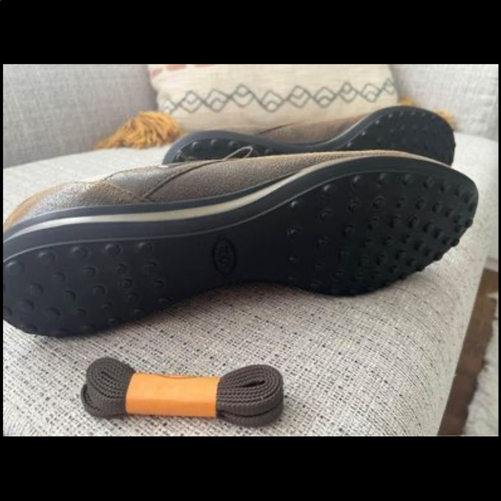 TOD'S TABS SNEAKERS IN LEATHER